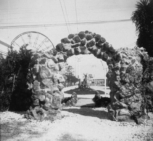 1901 West End, garden, February 18, 1901