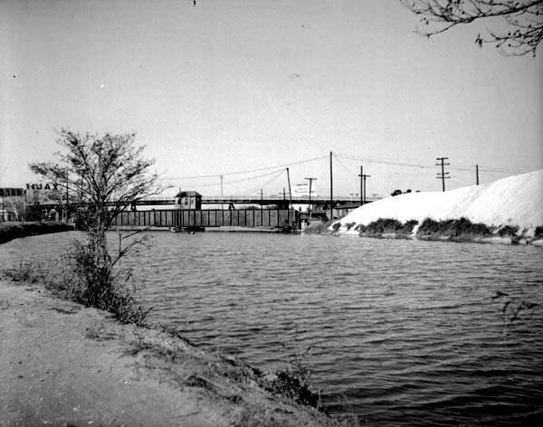 1951-New Basin Canal