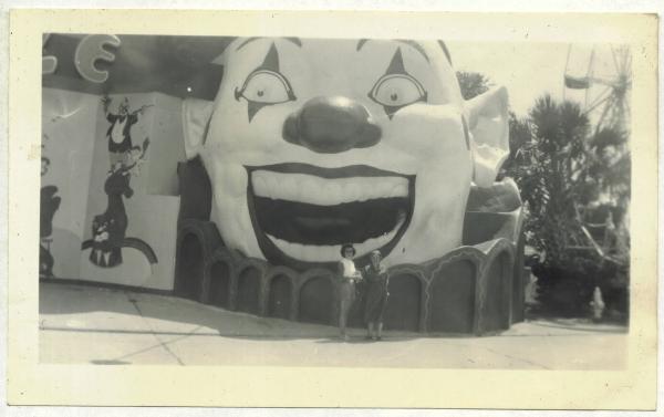 1953 Photo -- Clown Head
