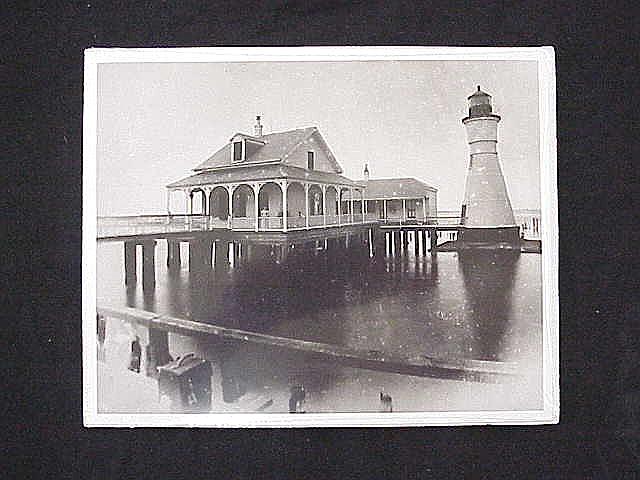1893 Woman Lighthouse keeper at Milneburg shelters storm victims
